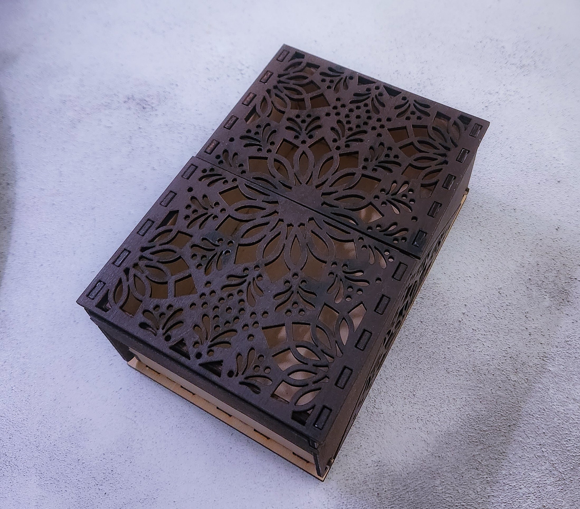Kommano Box, Storage or Gift Box, Expresso & Natural